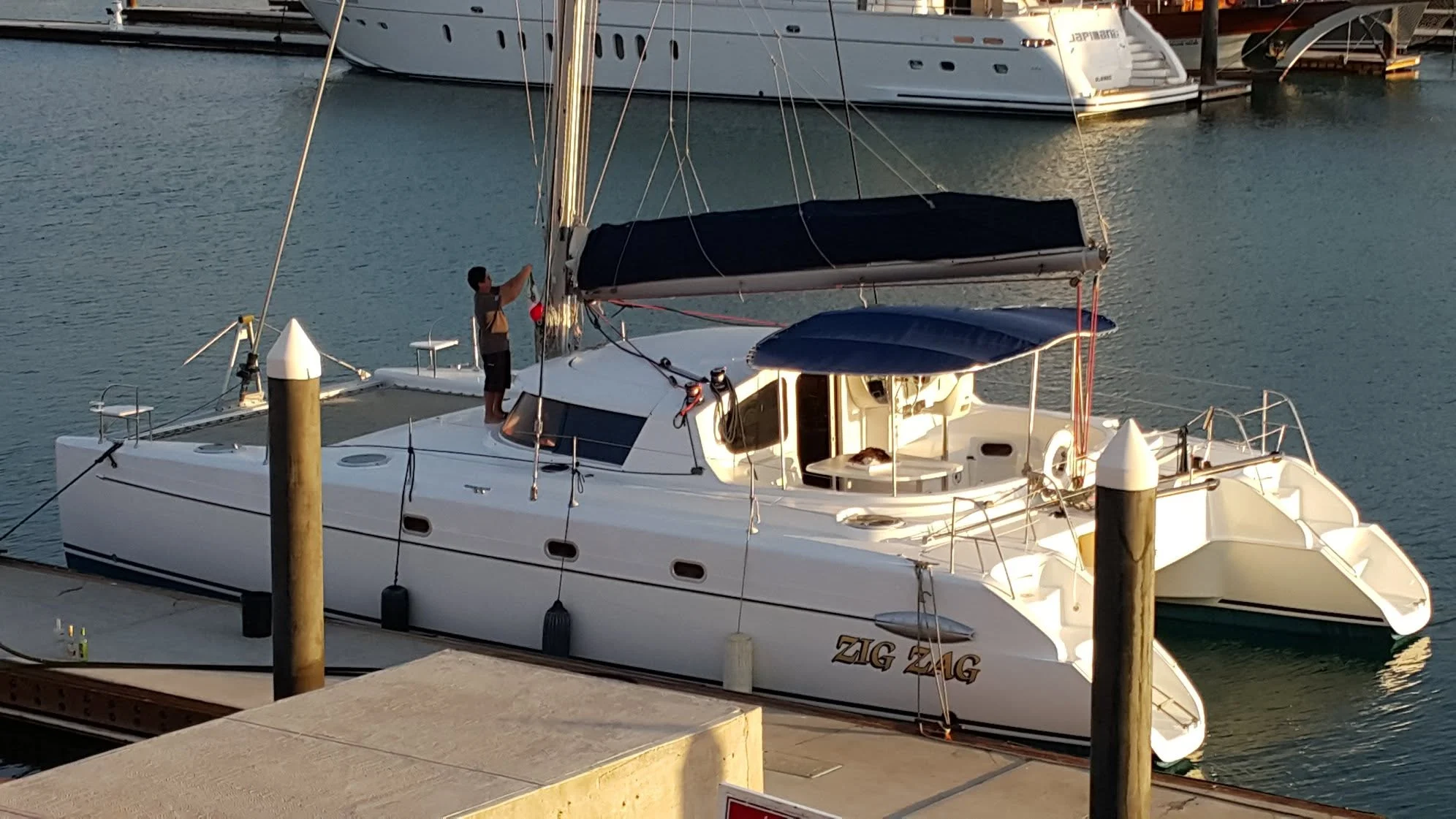 Zig Zag Catamarán cabo 8 Zig Zag Catamarán cabo
